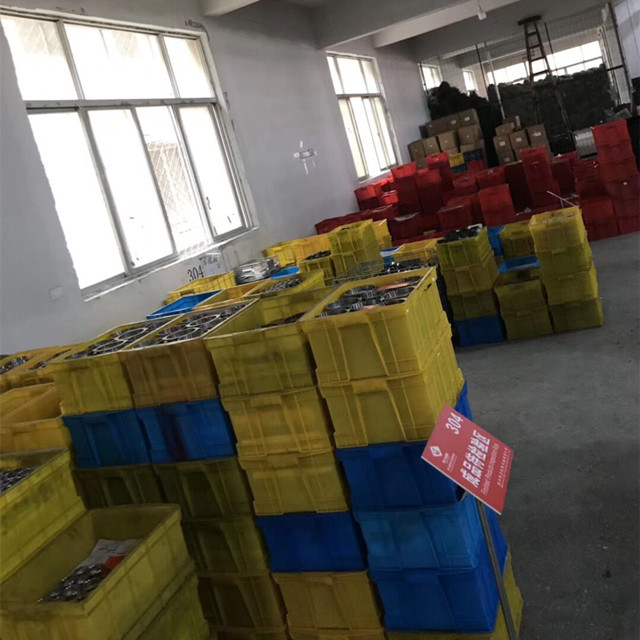 shuangzhan machinery cnc workshop (5)