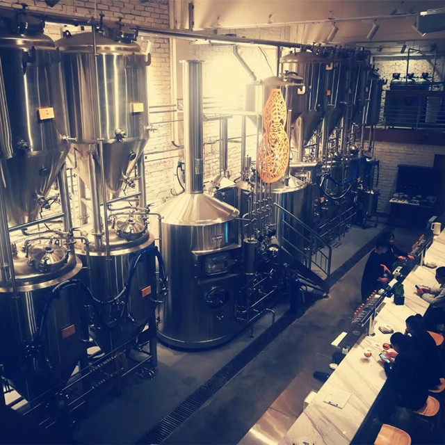 What is a stainless steel brewhouse?